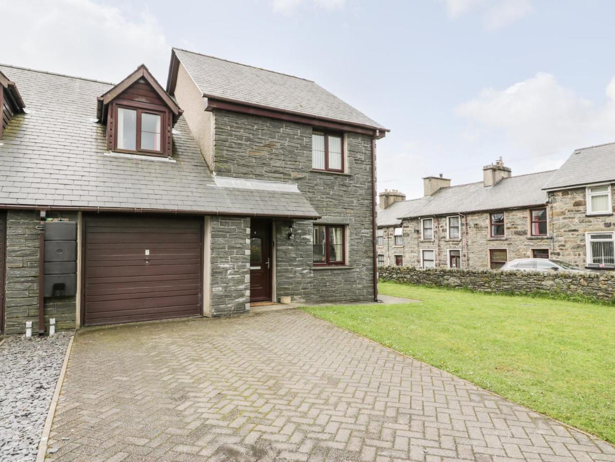 6 Stad Yr Ysgol Blaenau Ffestiniog Dış mekan fotoğraf